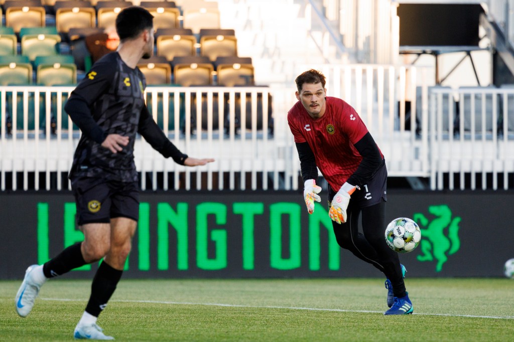 Riverhounds goalie Eric Dick moves to collect the ball in the team's 0-0 preseason draw with Lexington SC on Feb. 28, 2025, in Lexington, Ky. (Photo: Tommy Quarles/Lexington SC)